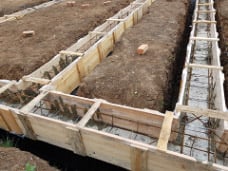 concrete forms foundation pour